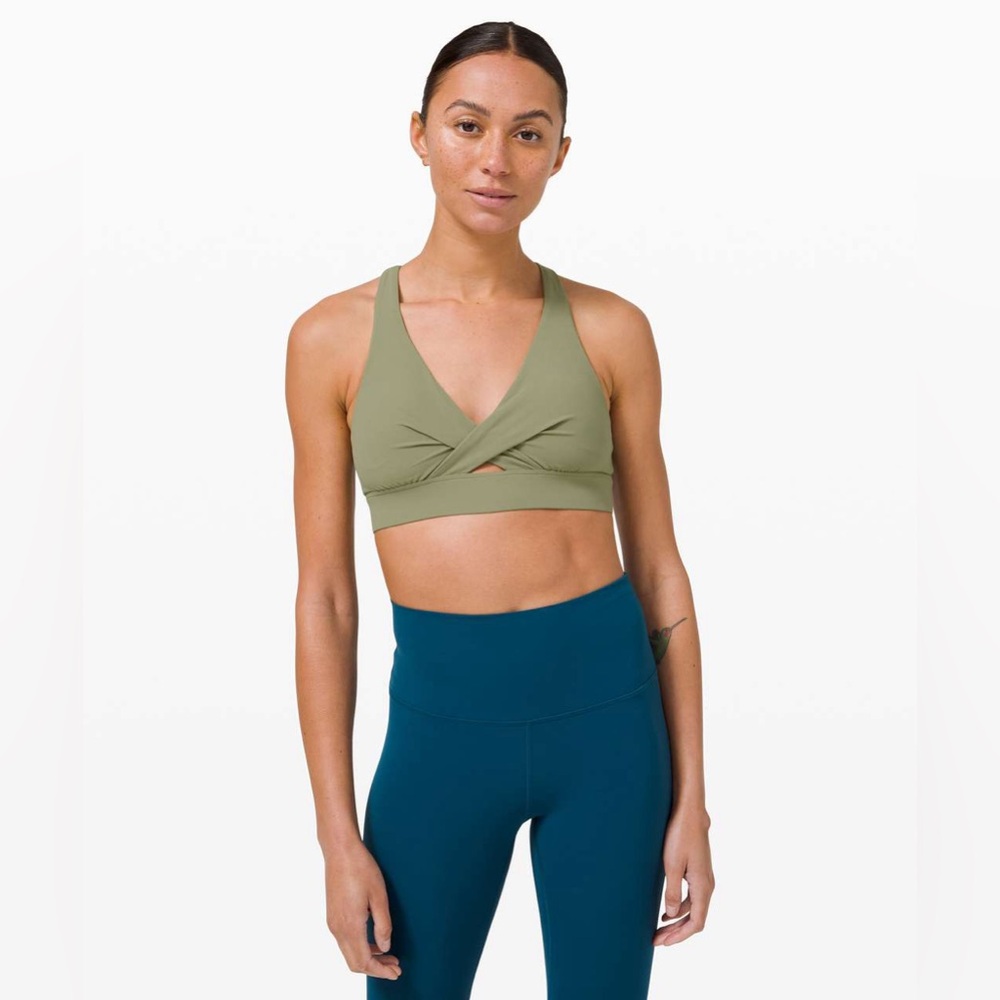 Lululemon Sweet Awakening Bra Size 6 BNWT